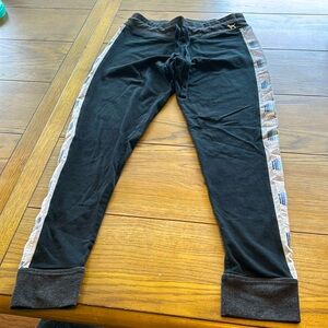 Pink Victoria’s Secret black yoga pants size Med